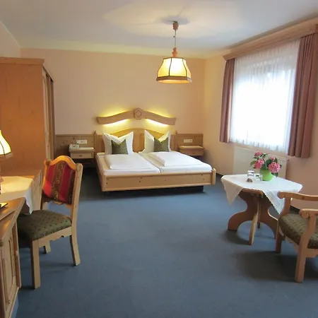 Hotel Plainbrücke | Self Check-in 3*